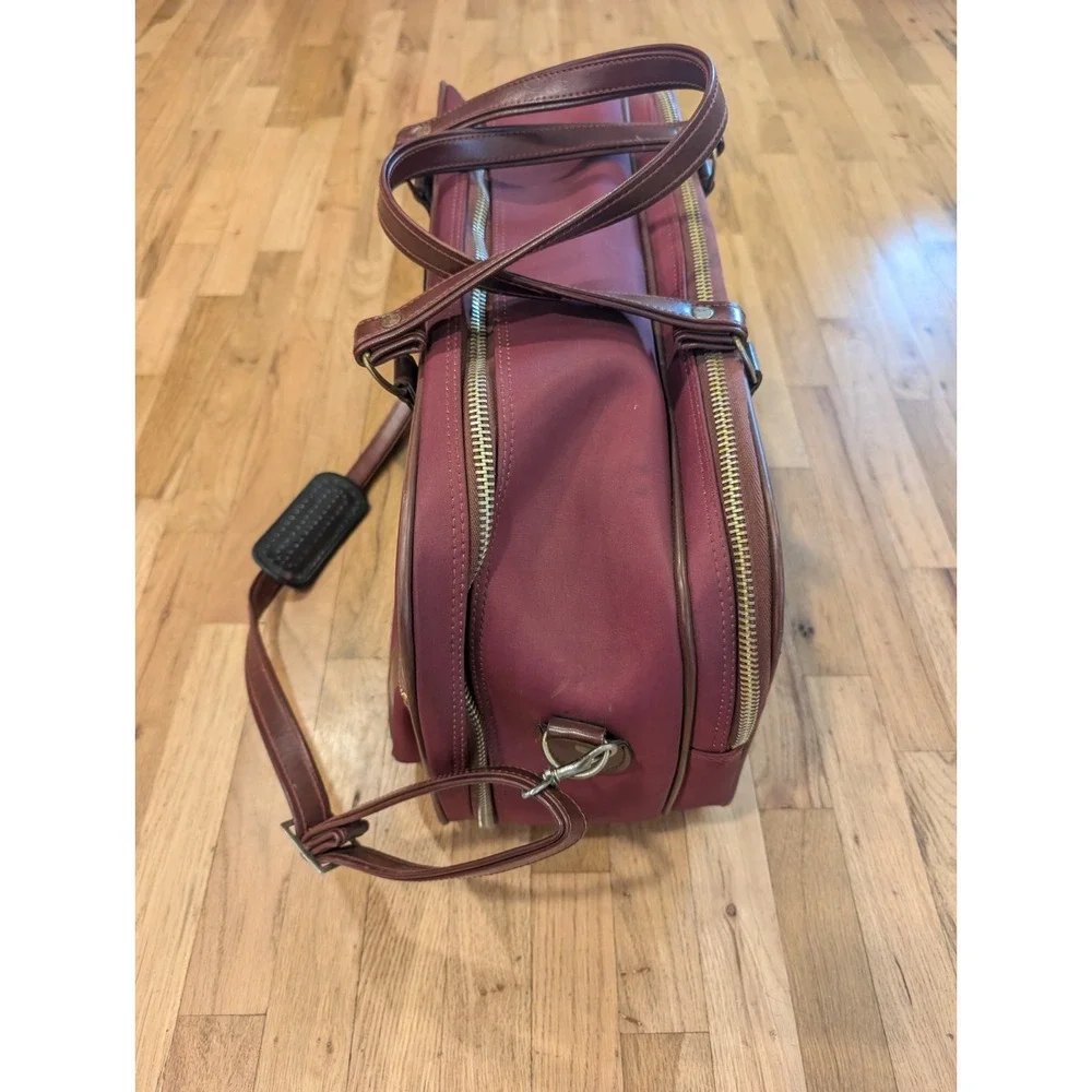Vintage Verdi Burgundy 20x13x9 inches Softside Suitcase Hard Travel Luggage